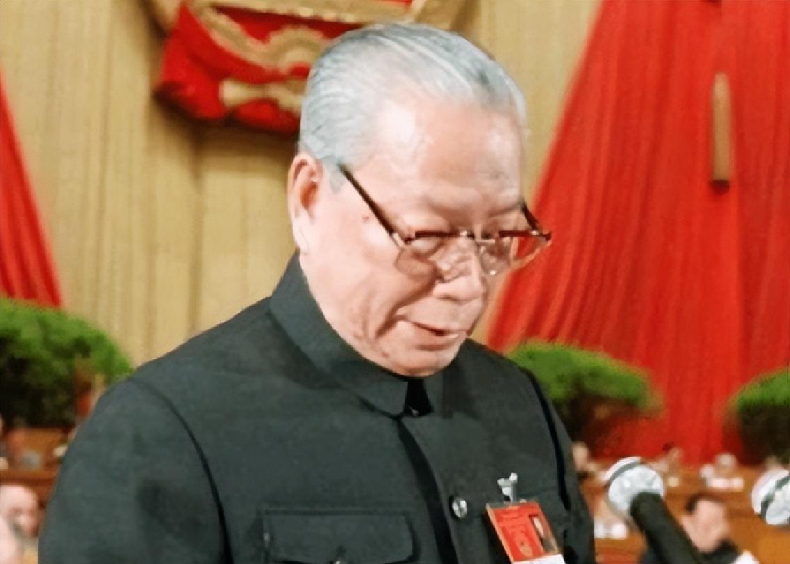 76年,苏,倪,彭一行秘密进驻上海,"四人帮"余党提前候在机场