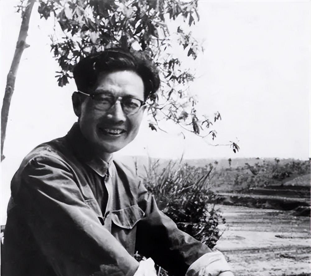 作家周立波不幸染病在京逝世,把一生积蓄捐给祖国