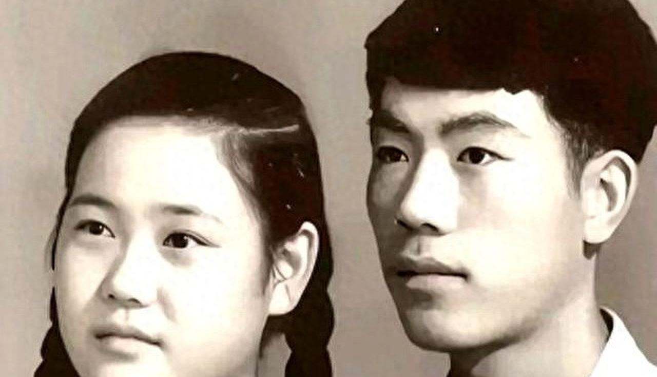 杨少华年轻时帅气,妻子如出水芙蓉,包办婚姻,恩爱50年