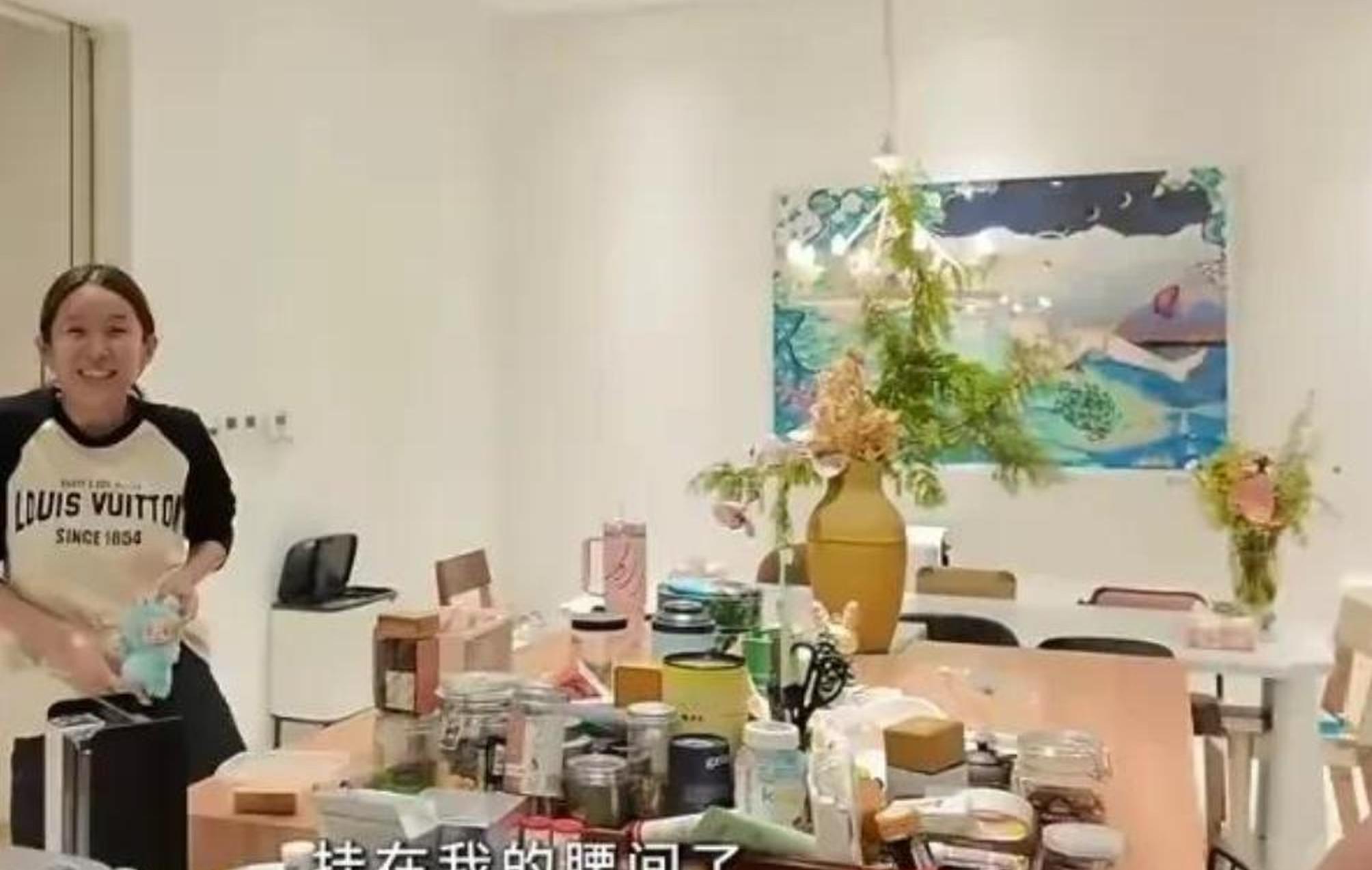 陈赫上海豪宅内景曝光,厨房大到离谱,张子萱素颜状态引热议