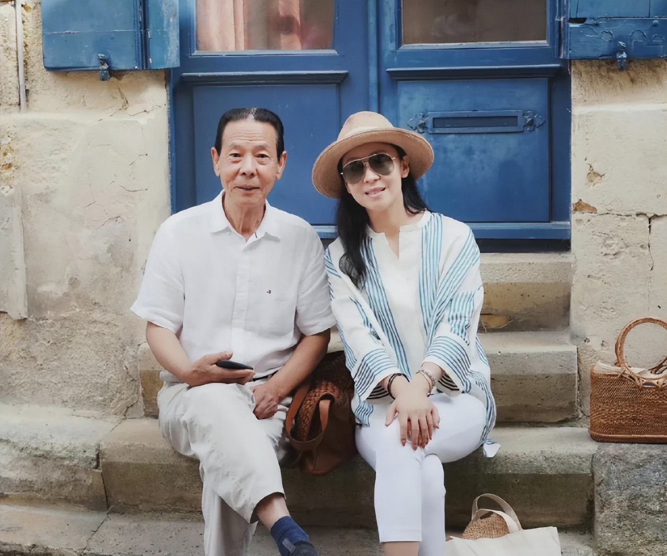 48 岁苗圃太绝!拒炒 cp 嫁富豪,演戏拼命活成赢家