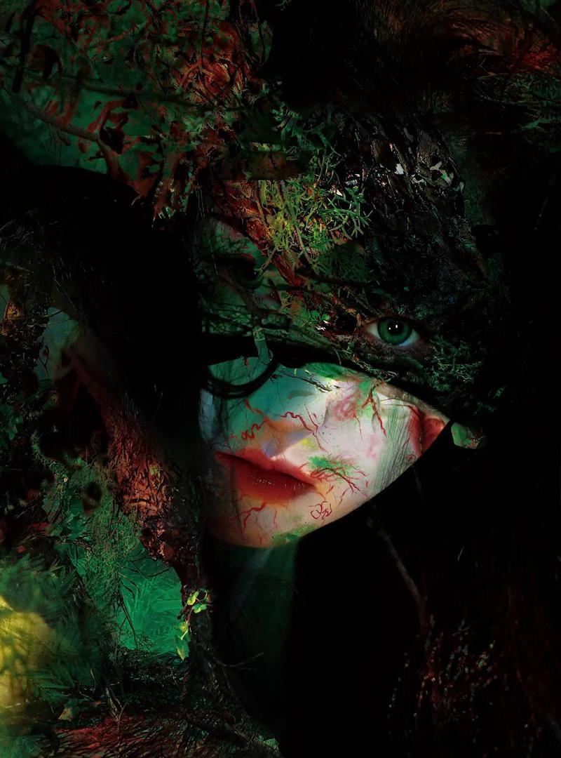 极度恐怖,又极度诡异