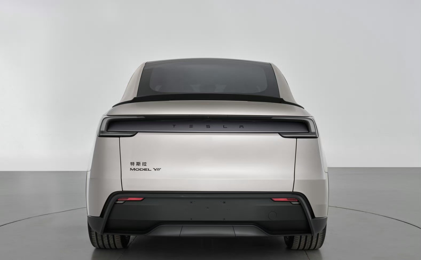 特斯拉“截杀”小米，马斯克内涵雷军，这是彻底坐不住了！