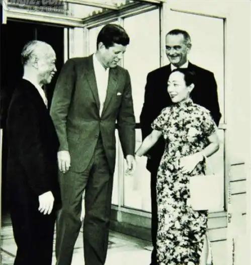 陈诚和第二任妻子谭祥结婚照,那年她26岁,风华月貌气质非凡!