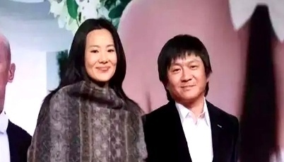 王菲也没想到,自己抛弃的前男友栾树,如今在咏梅手里闪闪发光