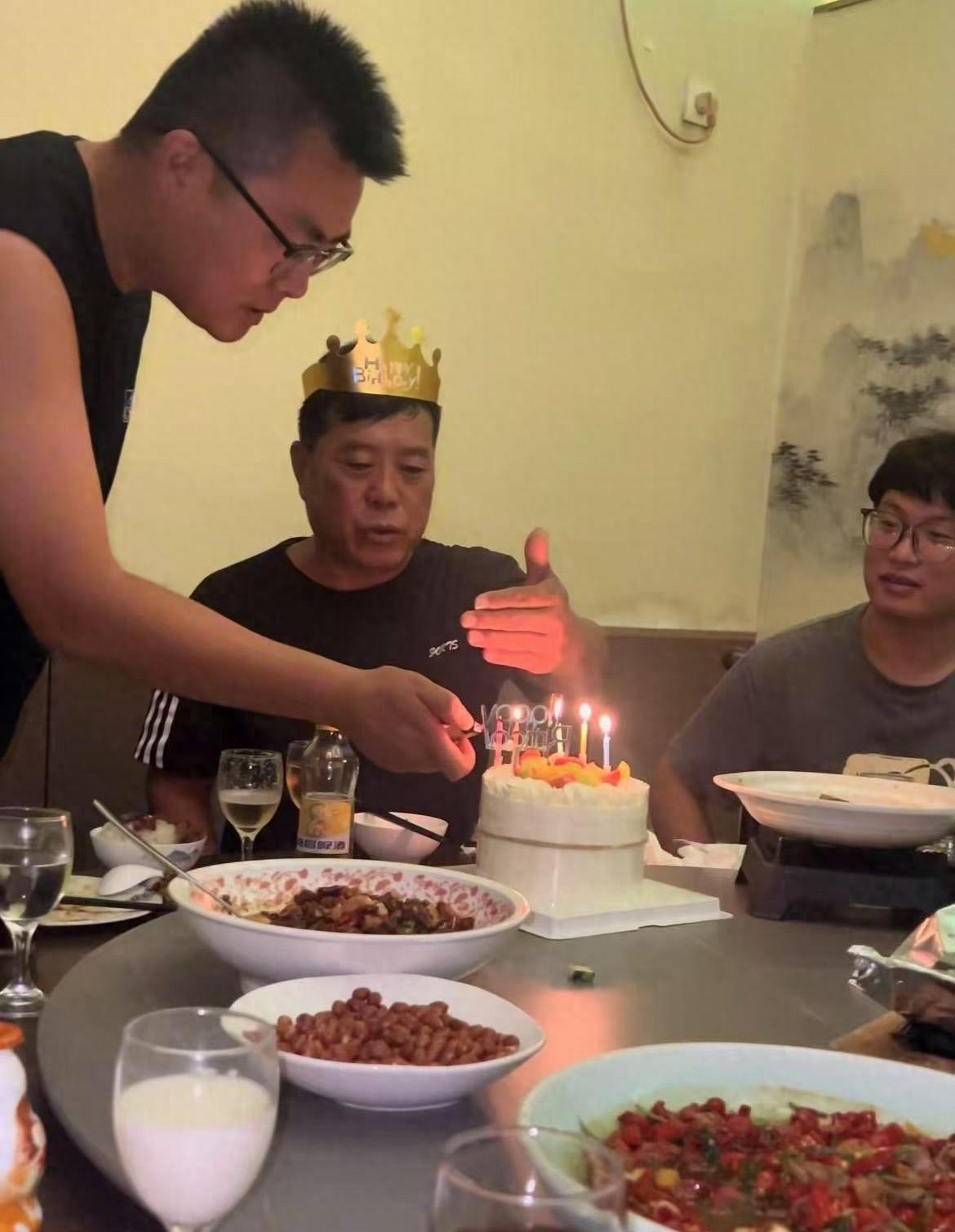 郭威江西为岳父庆生未归许妈释怀不再寄望儿子
