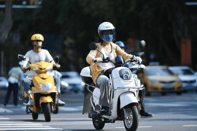 两轮车或遭颠覆?新能源已亮相,仅需5分钟补能就能畅行100公里?-有驾 两轮车或遭颠覆?新能源已亮相,仅需5分钟补能就能畅行100公里?-有驾