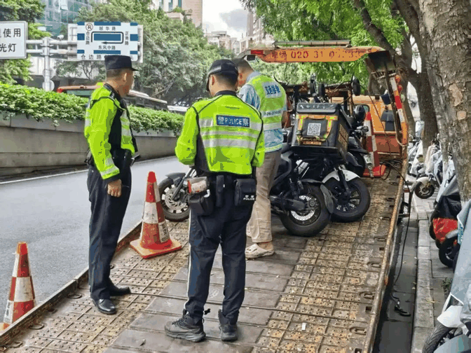 9月1日起，电动车、摩托车、三轮车上路“3禁2清退”，惩罚明确了-有驾