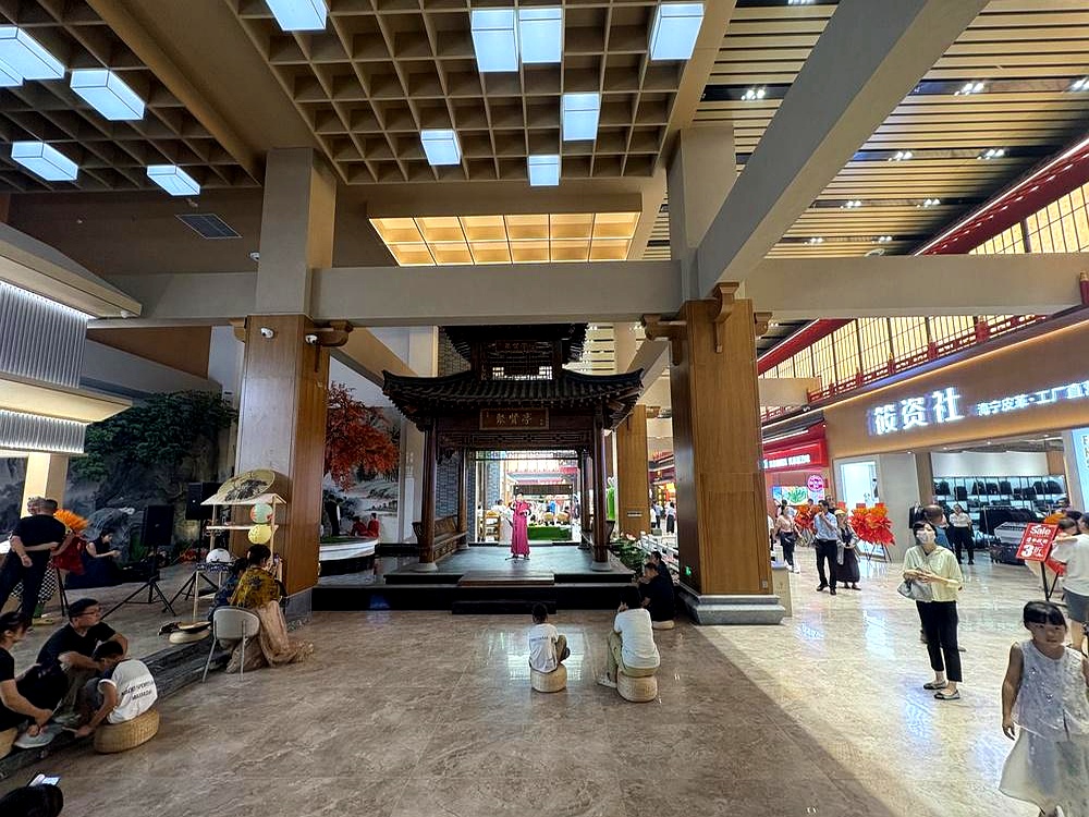 山东占地规模最大服务区潍坊西服务区焕新,今日正式对外运营