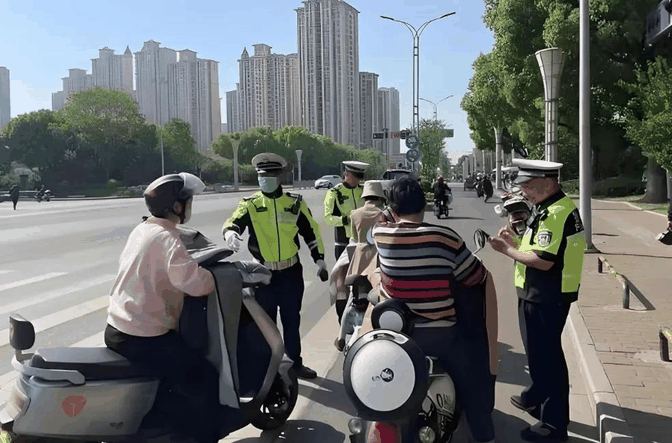 车主可以笑了!没有驾照,这4类电动车55岁以上都能骑,不罚不扣-有驾 车主可以笑了!没有驾照,这4类电动车55岁以上都能骑,不罚不扣-有驾