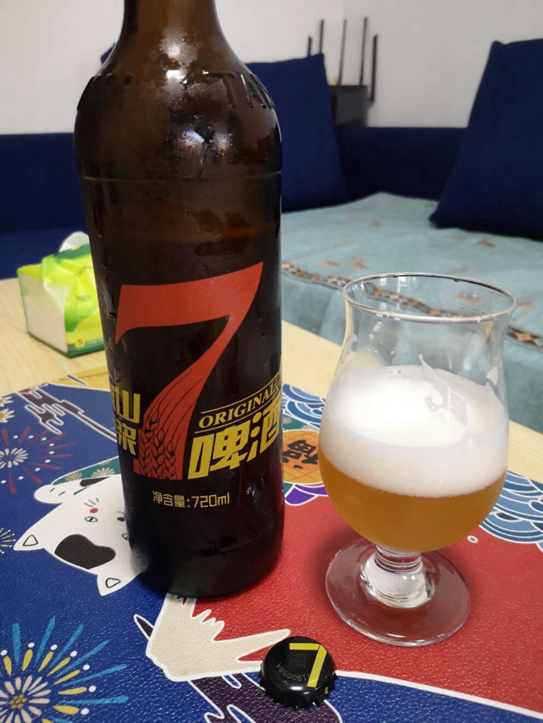 哪些精酿啤酒值得冲?真实测评:6款国产新势力,口感炸裂不贵