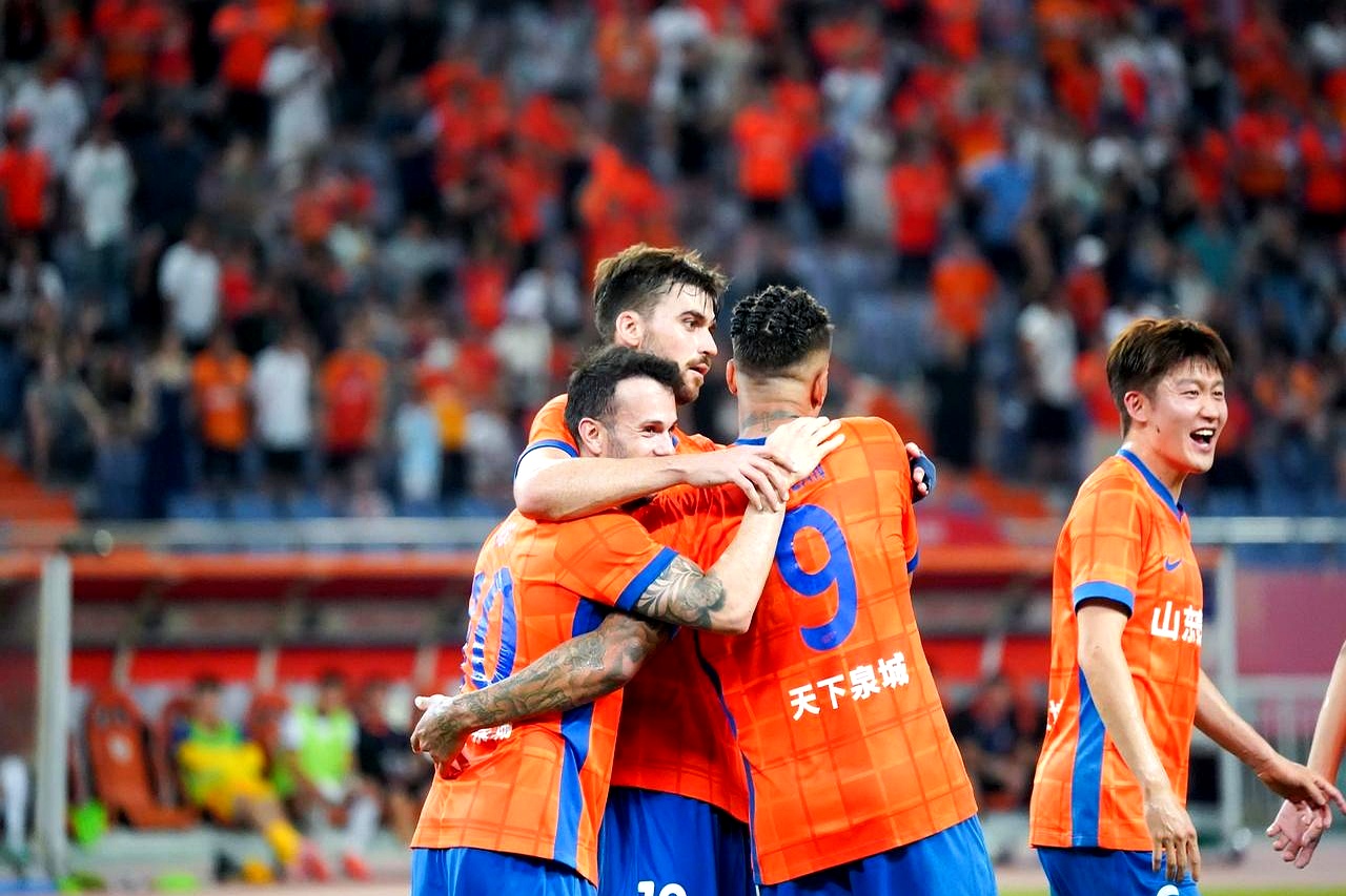 包含山东泰山队启程赴成都外援泽卡停赛的词条  第2张