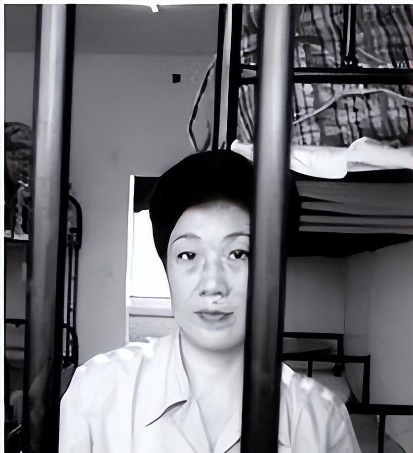 蒋艳萍:以美色仅用13年升到副厅级高官,幻想狱中怀孕逃避死刑