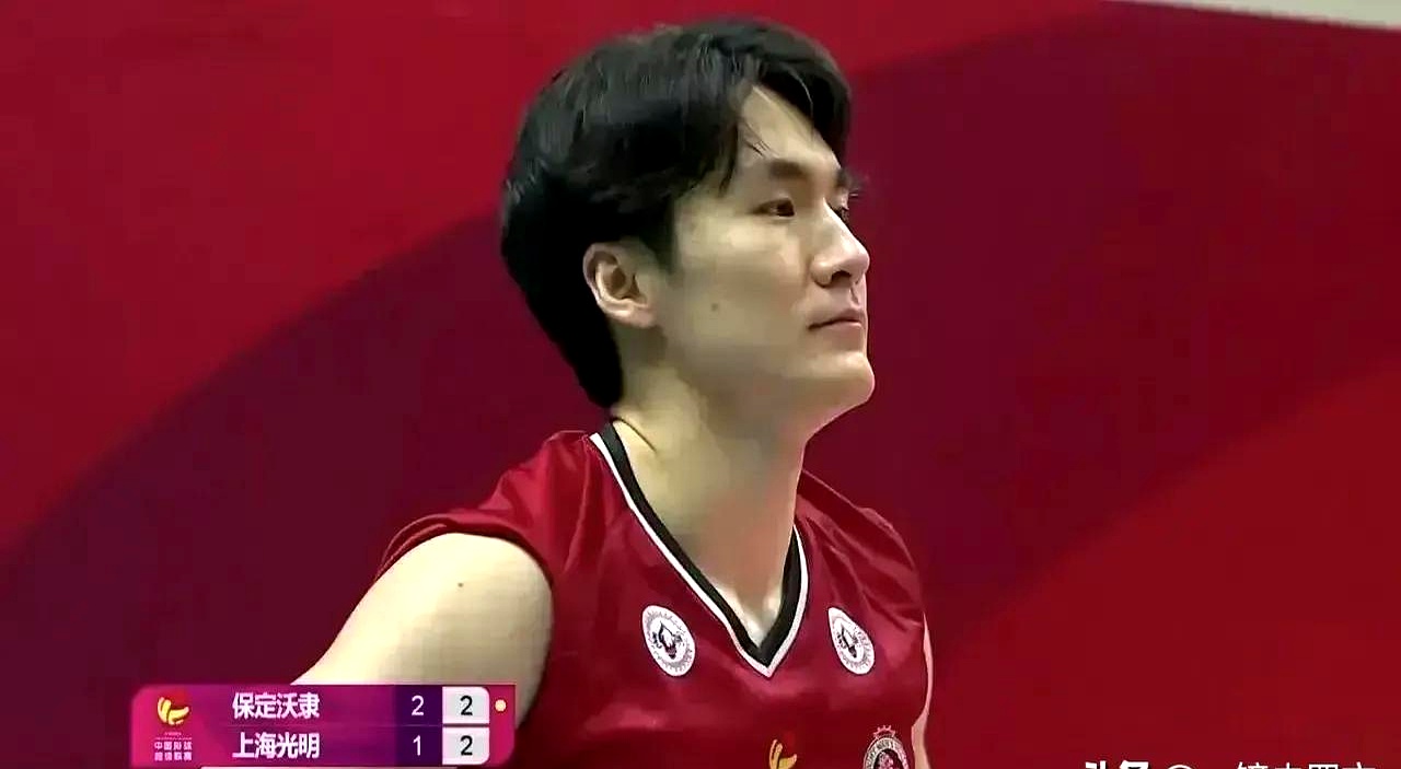 男排世锦赛咋回事:二传换血!吴斋郭成:这是要搞事情啊!