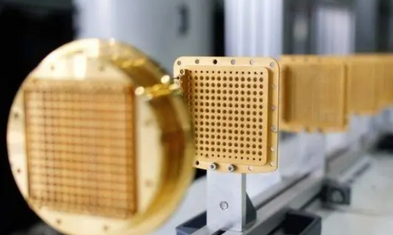 国产光刻机迈出关键一步，量子芯片迎来了“中国刻刀”！