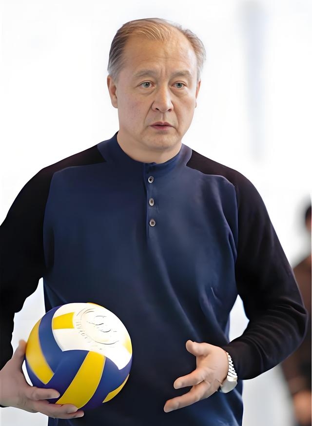 中国女排主帅赵勇:四月操劳白发增,岳父非岳金库!