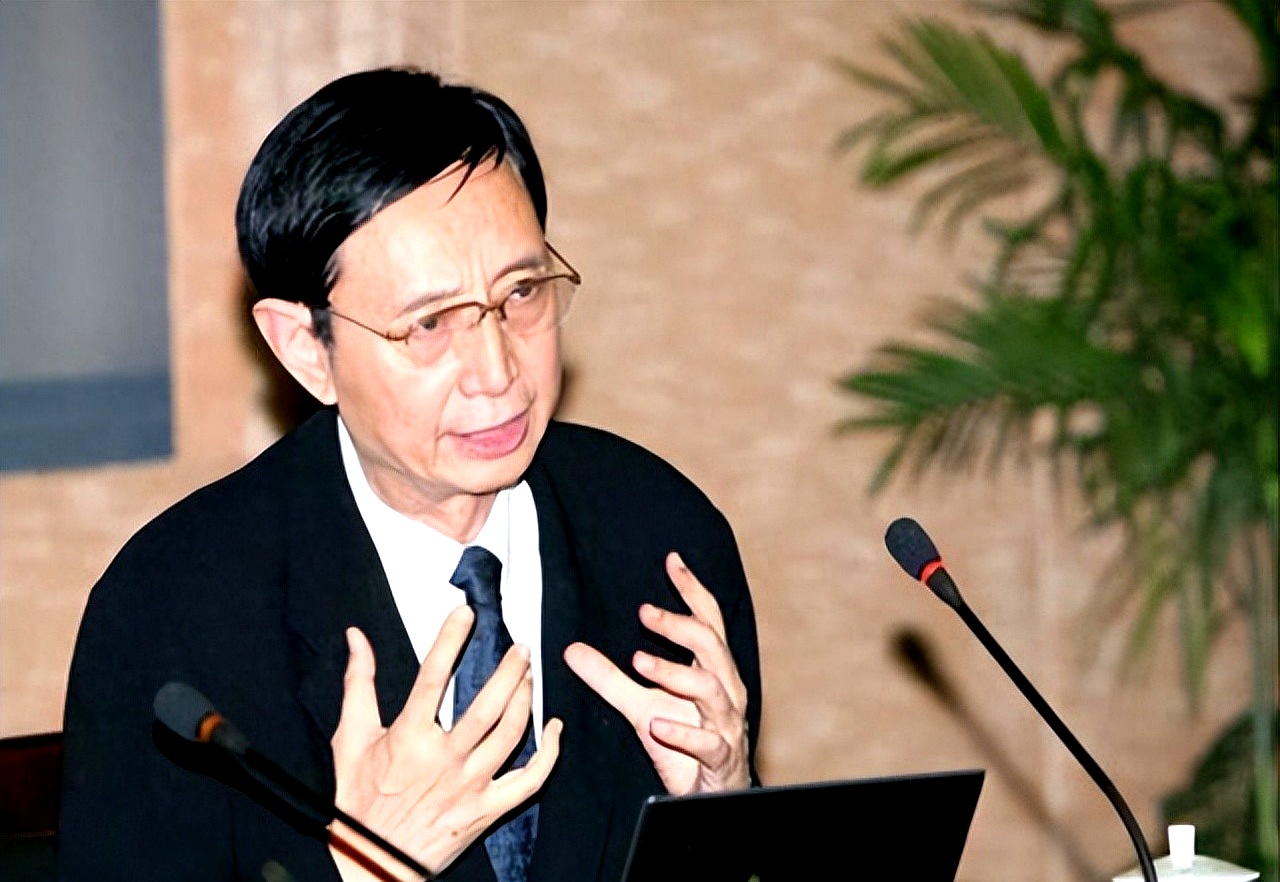 力帆汽车易主,创始人尹明善无人接班,最终连品牌都丢了