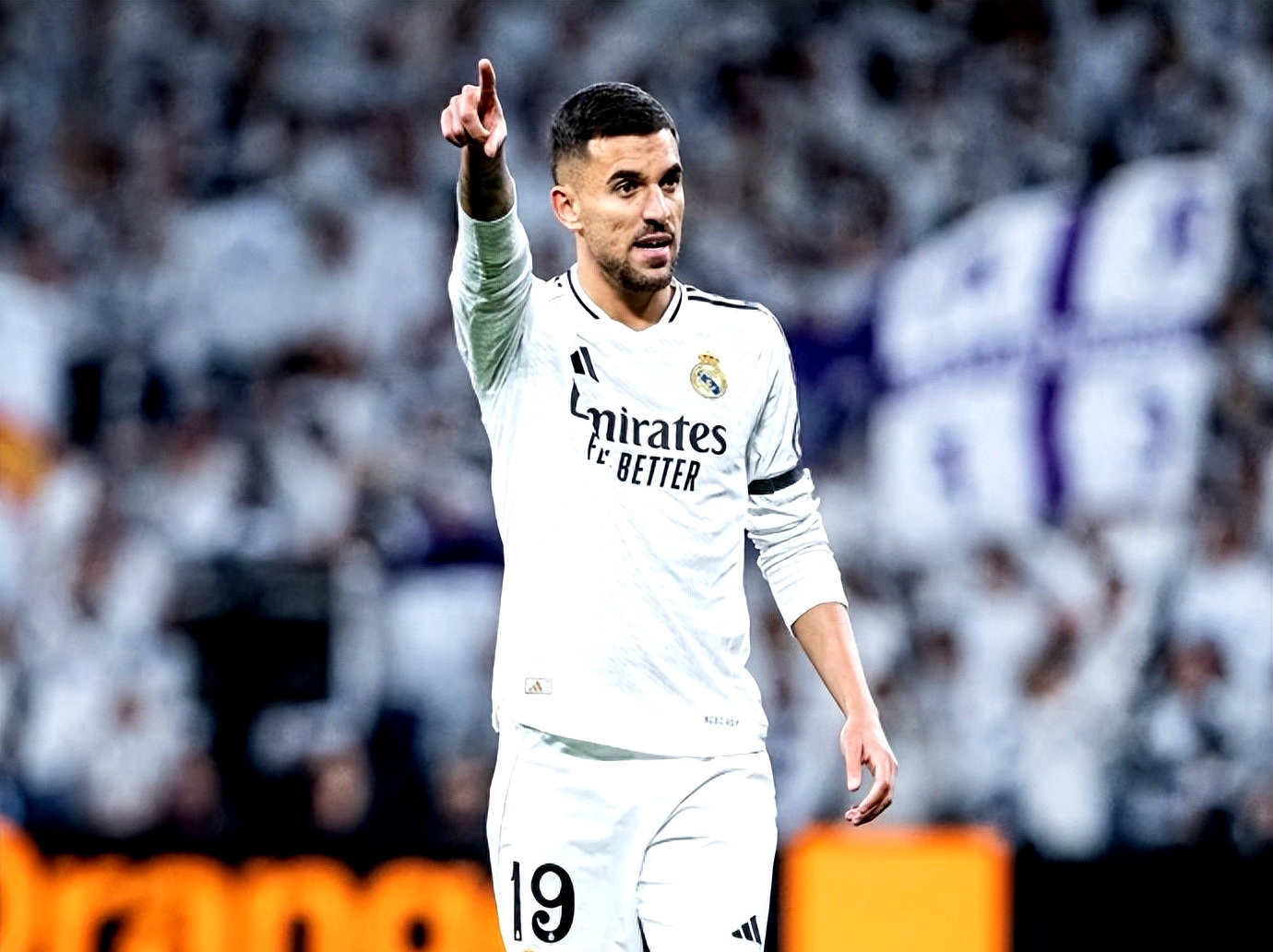 包含记者：皇马认为阵容已确定夏窗或不会再补强的词条