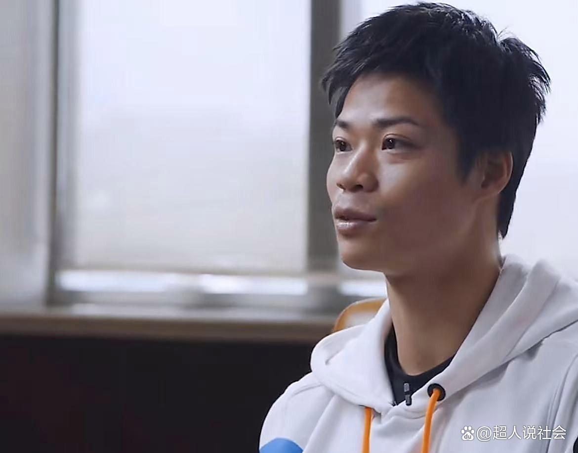 如今再看"亚洲飞人"苏炳添:娶到广东姑娘林艳芳,真是三生有幸