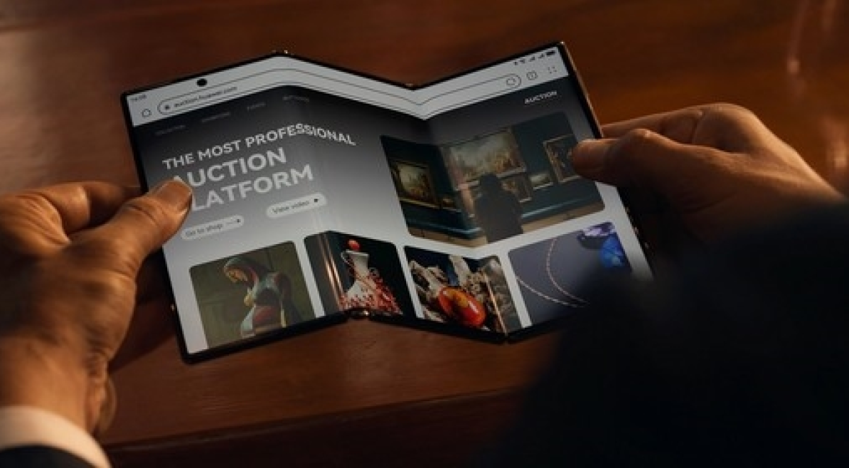 苹果只能“孤军奋战”！华为三折叠有卡槽，并不支持eSIM！