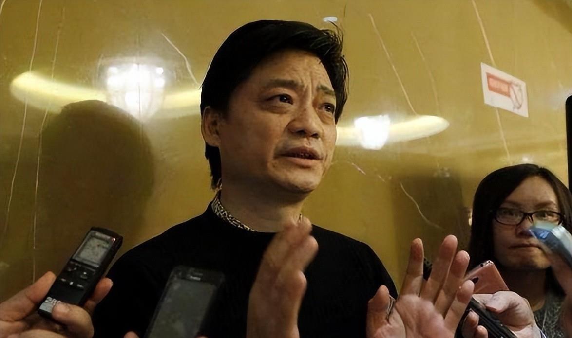 58岁徐帆逐渐失去魅力,冯小刚露出不满,崔永元的话才被认可