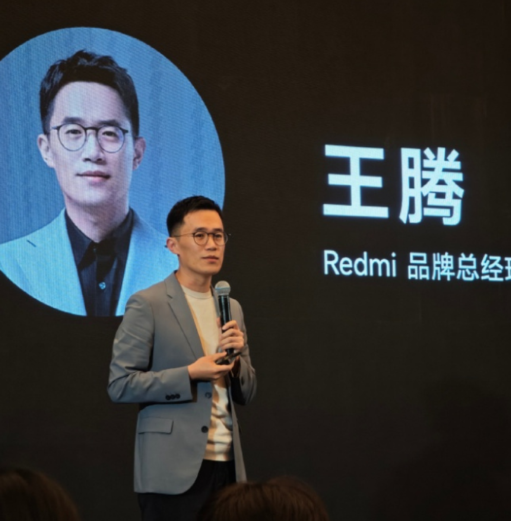 雷军“挥泪斩马谡”，王腾三连回应意难平，有些不甘心！