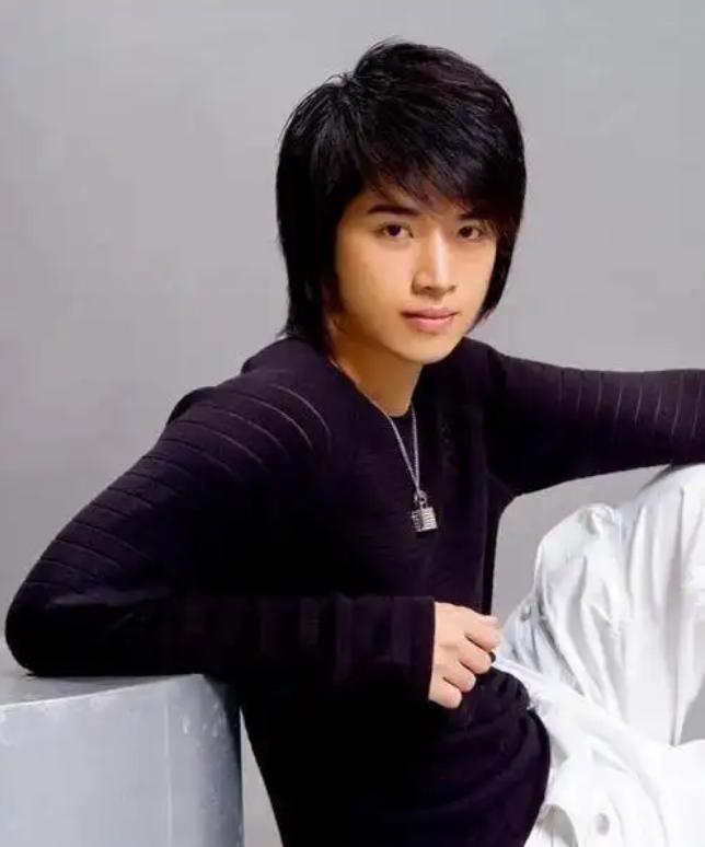 聋哑男演员宋晓波:一岁高烧致聋,29岁迎娶哑模特,女儿健康正常