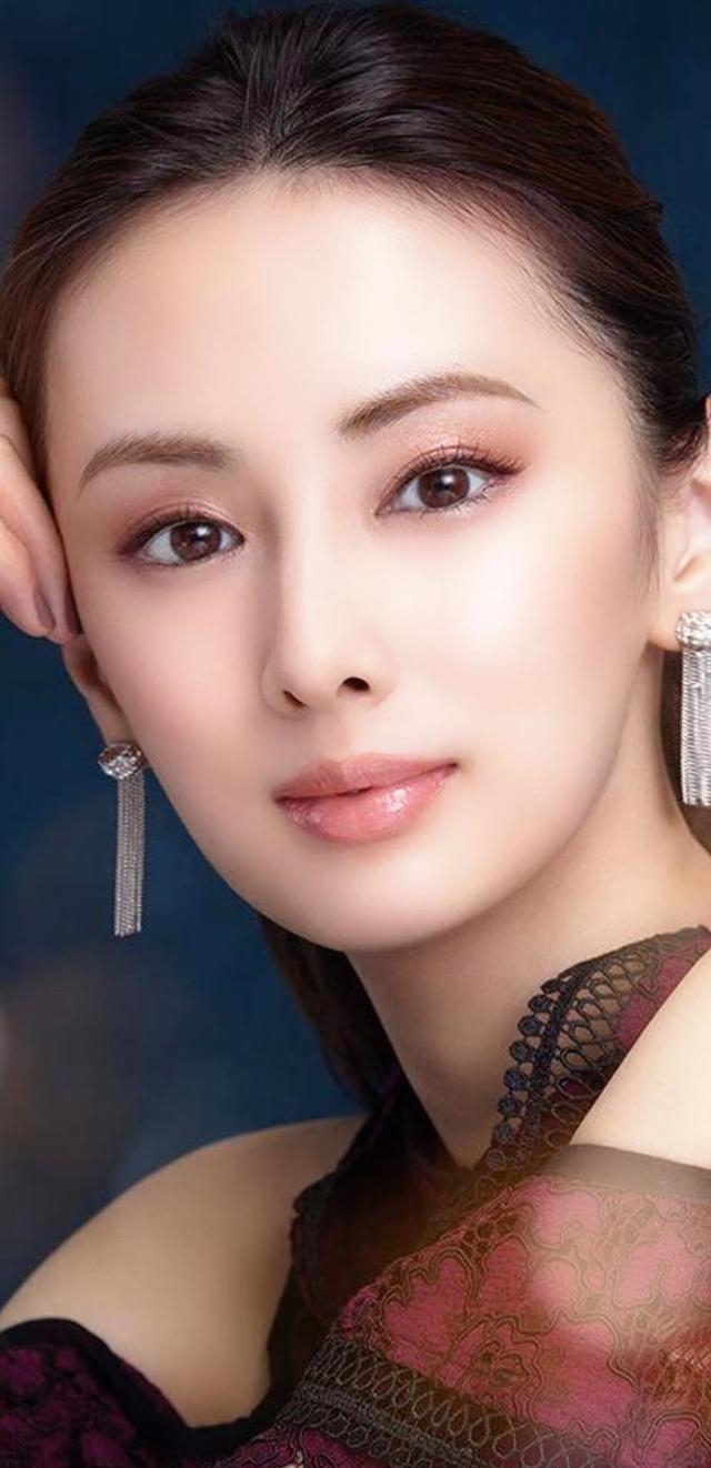 北川景子:又美又飒的"黑化"女王回归