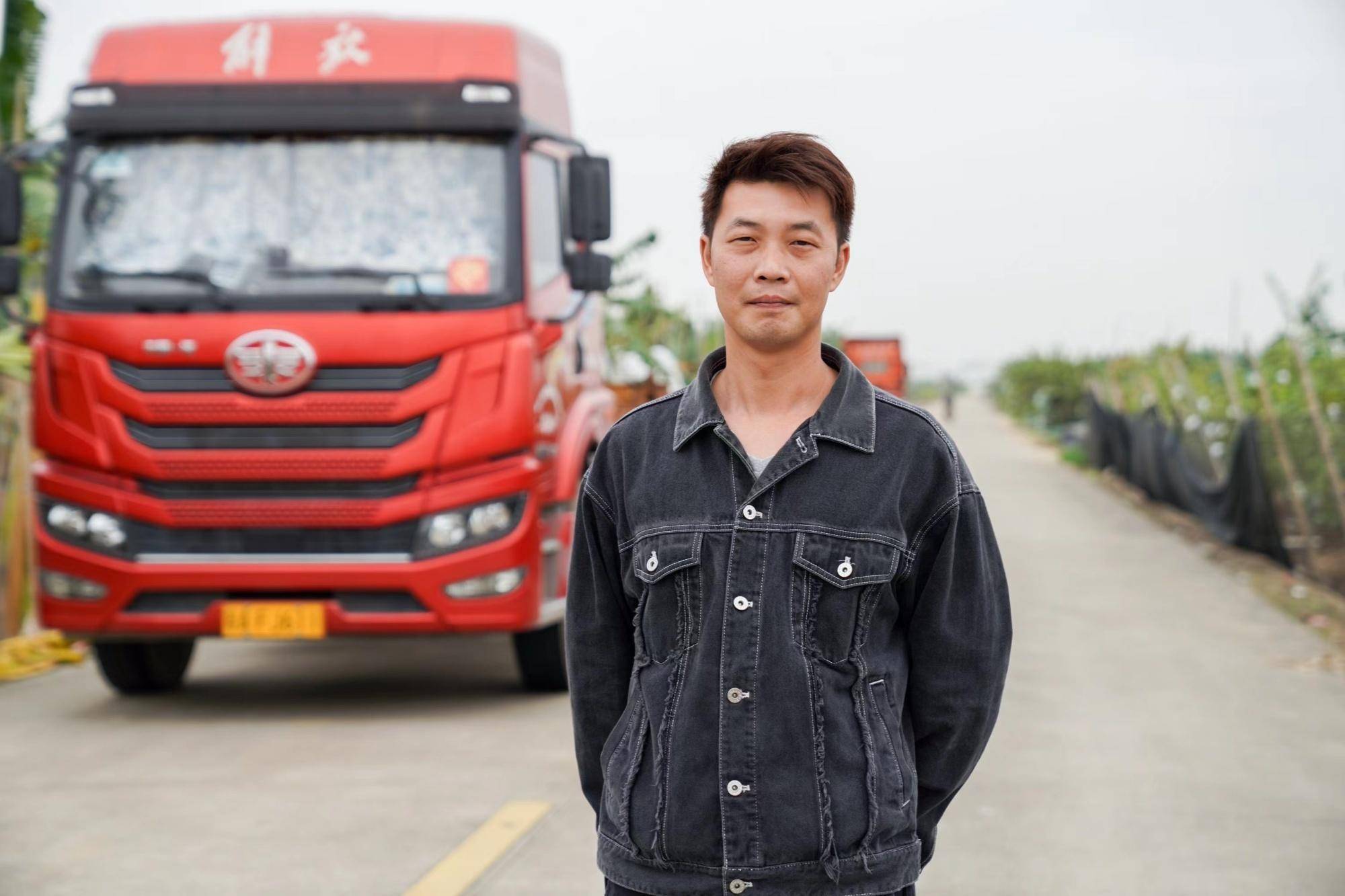 一男子摸到彩票"门路",一年狂赚4亿,5套豪华别墅堆满现金