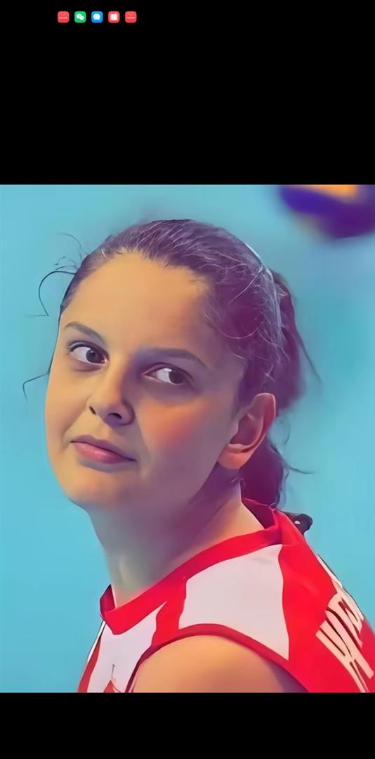 排球女神成长记:从清纯少女到赛场巨星,卡拉库尔特的蜕变之路