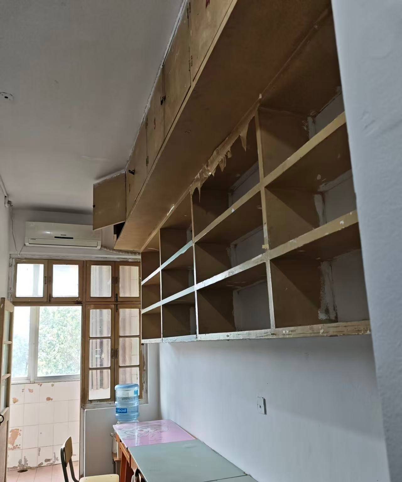 江苏师大泉山校区新生曝 10 号宿舍楼惨状1200 元宿舍费遭质疑校方