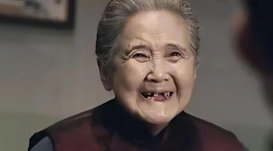 鲁园老太太的一生优雅非凡,真正的学业强者