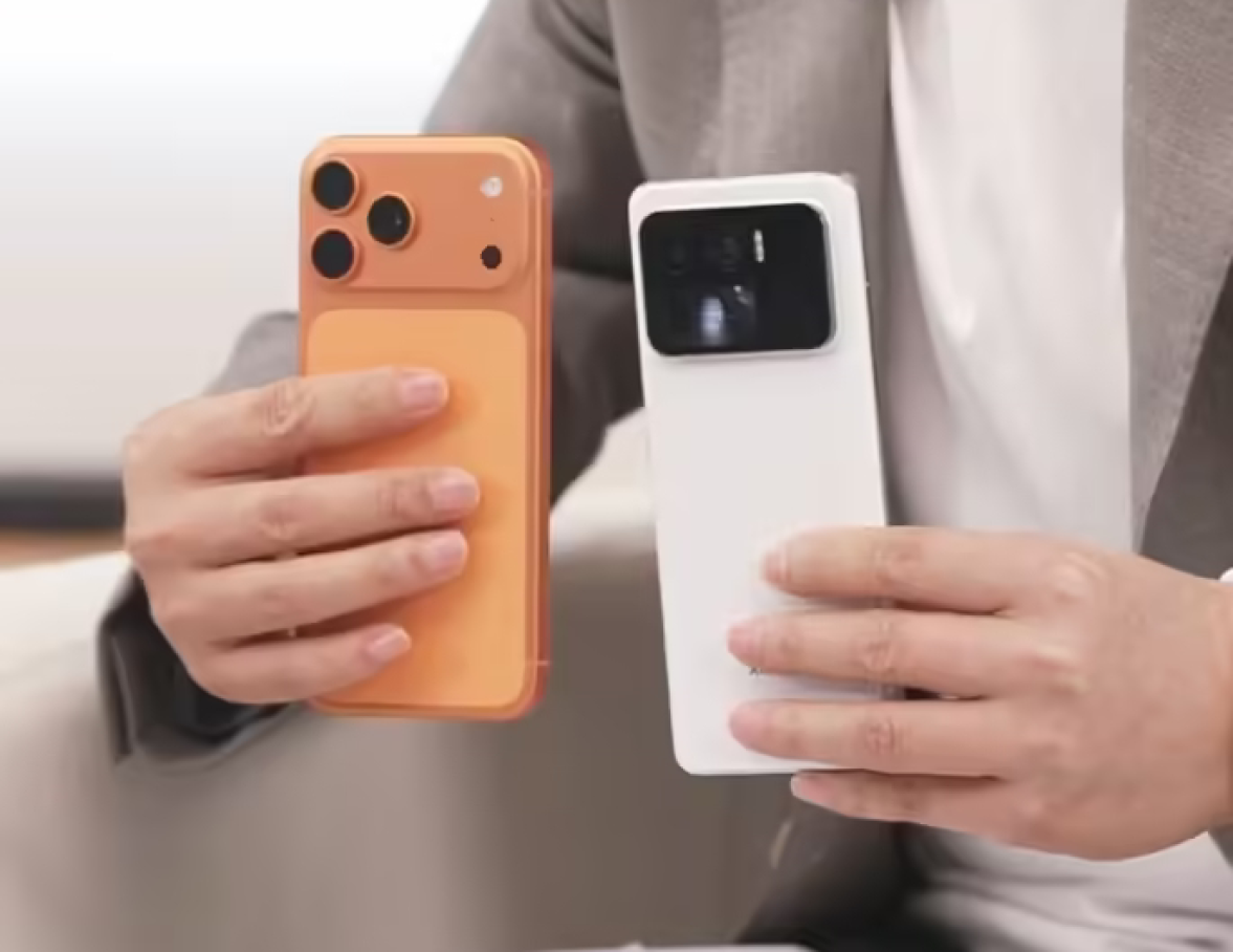 卢伟冰自曝小米17 Pro,真的没有蹭苹果,原因有两个!