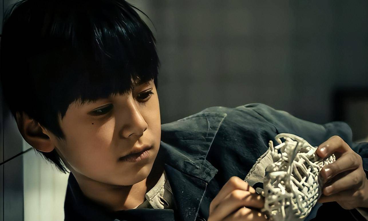 10 岁林子烨哭戏共情力拉满,不输老戏骨,现 14 岁帅炸星途可期