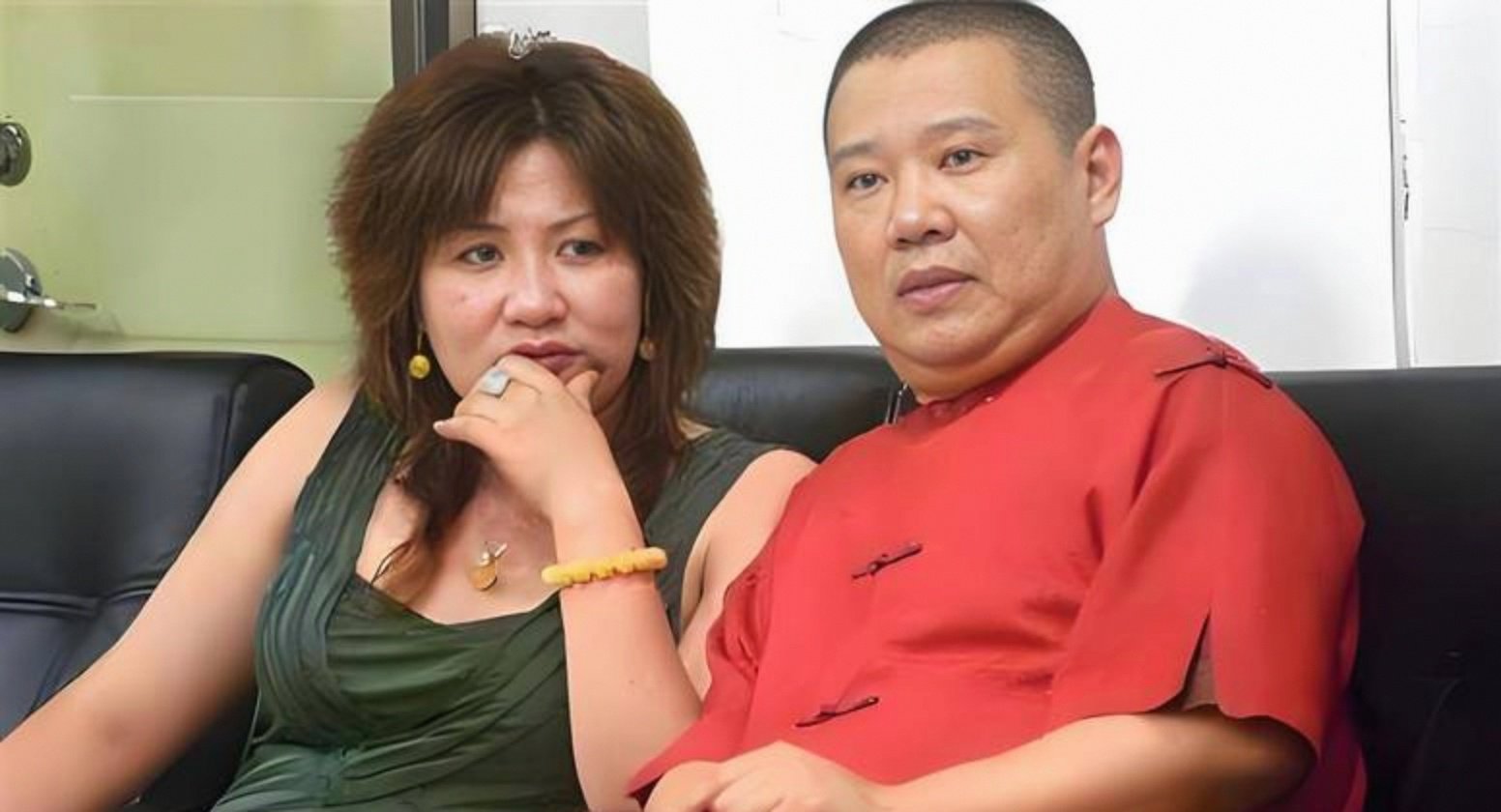 郭德纲曾直播亲自破解妻子王惠痛哭之谜,揭开家庭背后不为人知的故事