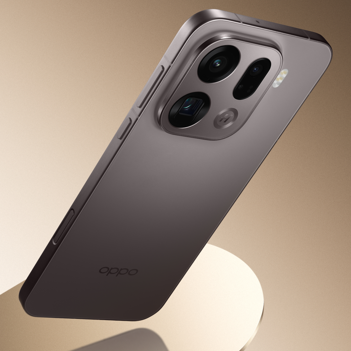 OPPO官宣“新旗舰”,直角中框质感拉满,设计变化很明显!