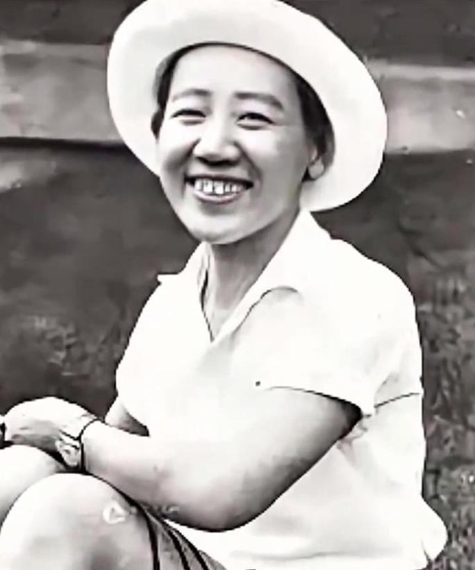 川岛芳子10张个人照片,从童年到成年,见证她的传奇人生