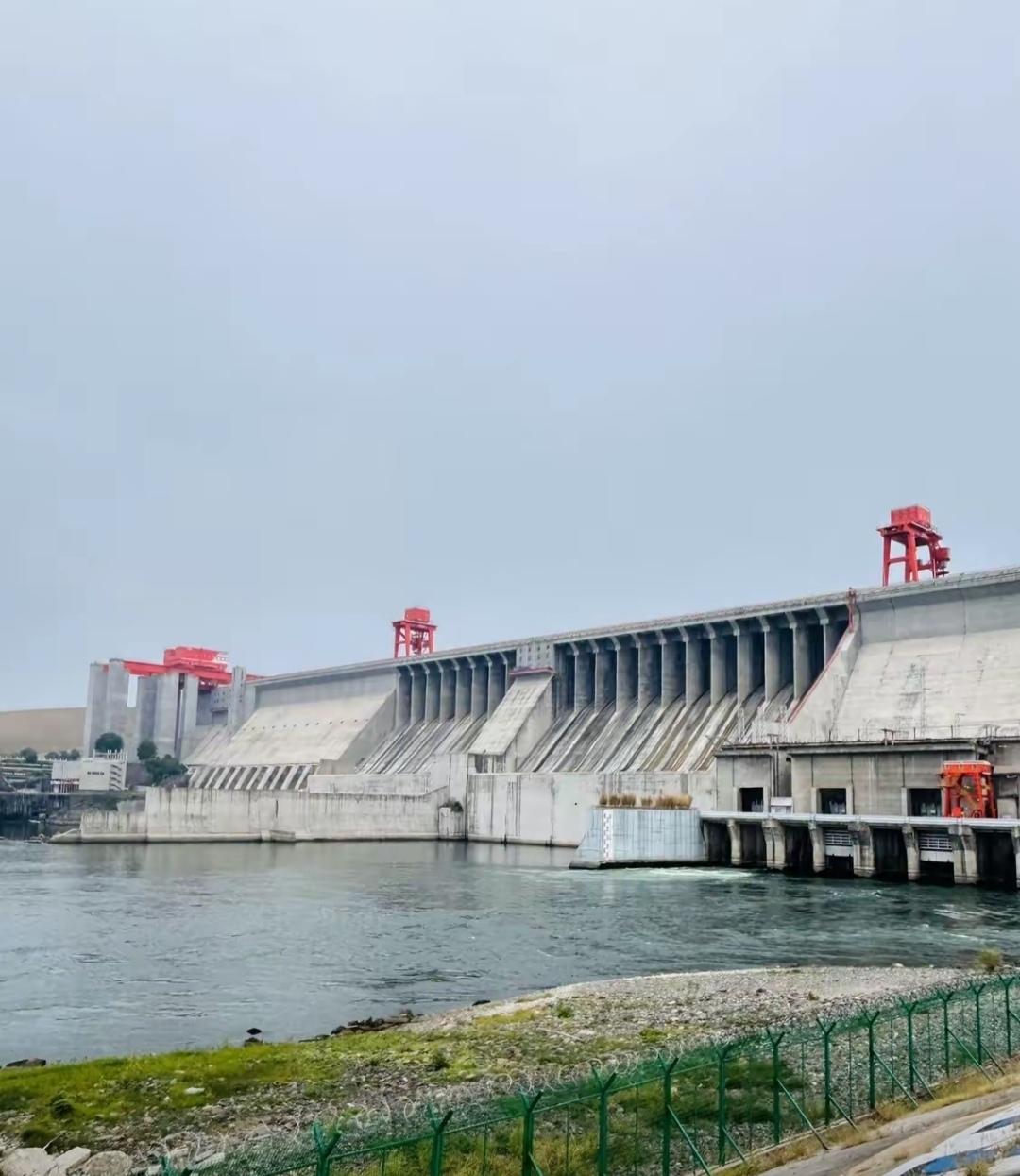 丹江口大坝加固升级助力南水北调工程
