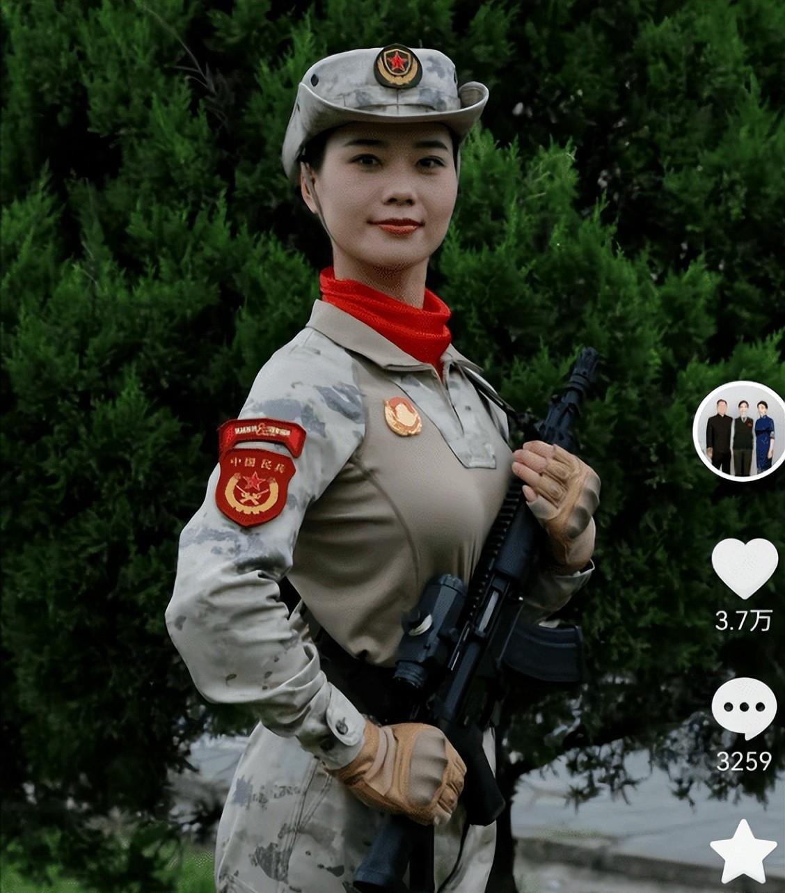 93名女兵出席婚礼服装引争议网友此装意为何