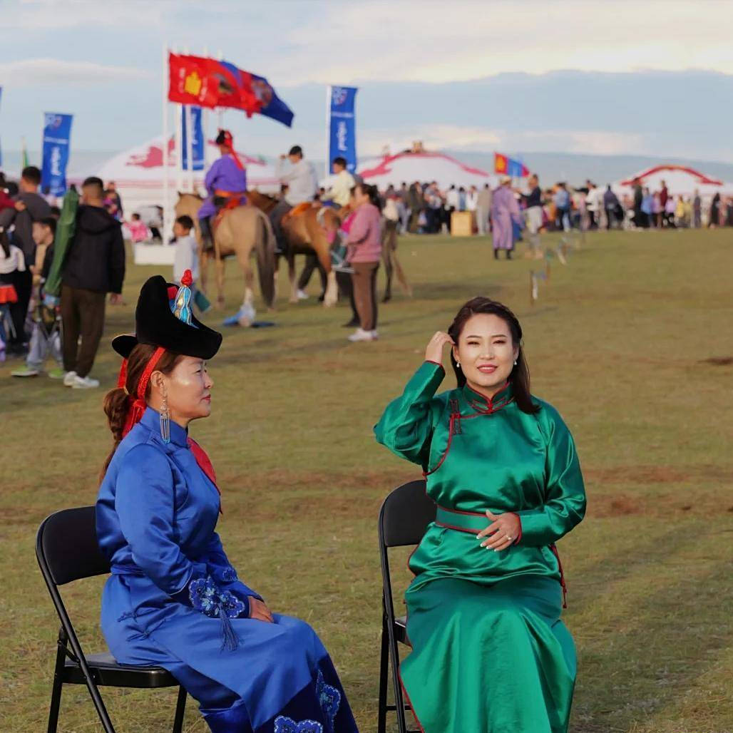 当时很多蒙古考察日记中,都提到蒙古人性交随意,其中有很多人都得病