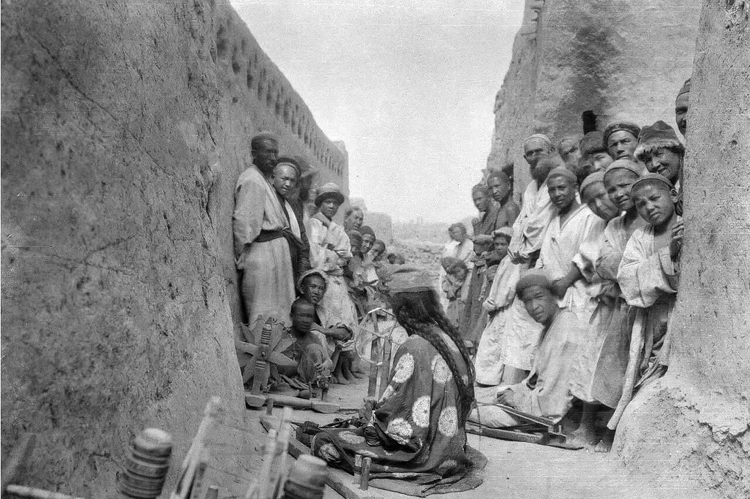 罕见影像!1906年新疆喀什旧照,清末西域真实风貌曝光