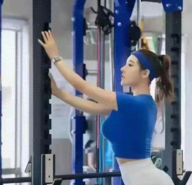 健身女神刘太阳:178cm身高130斤体重,重新定义完美身材