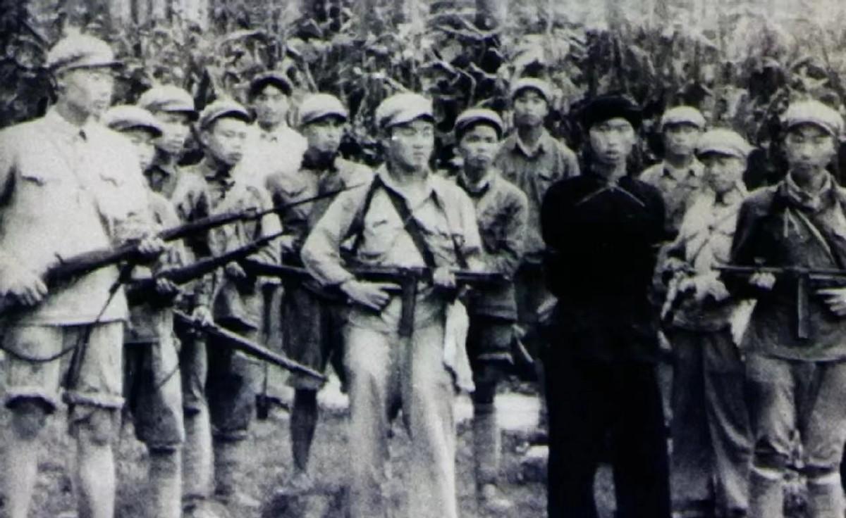 50年代四野广西剿匪实录:匪徒手段残忍,女性惨遭木棍伤害