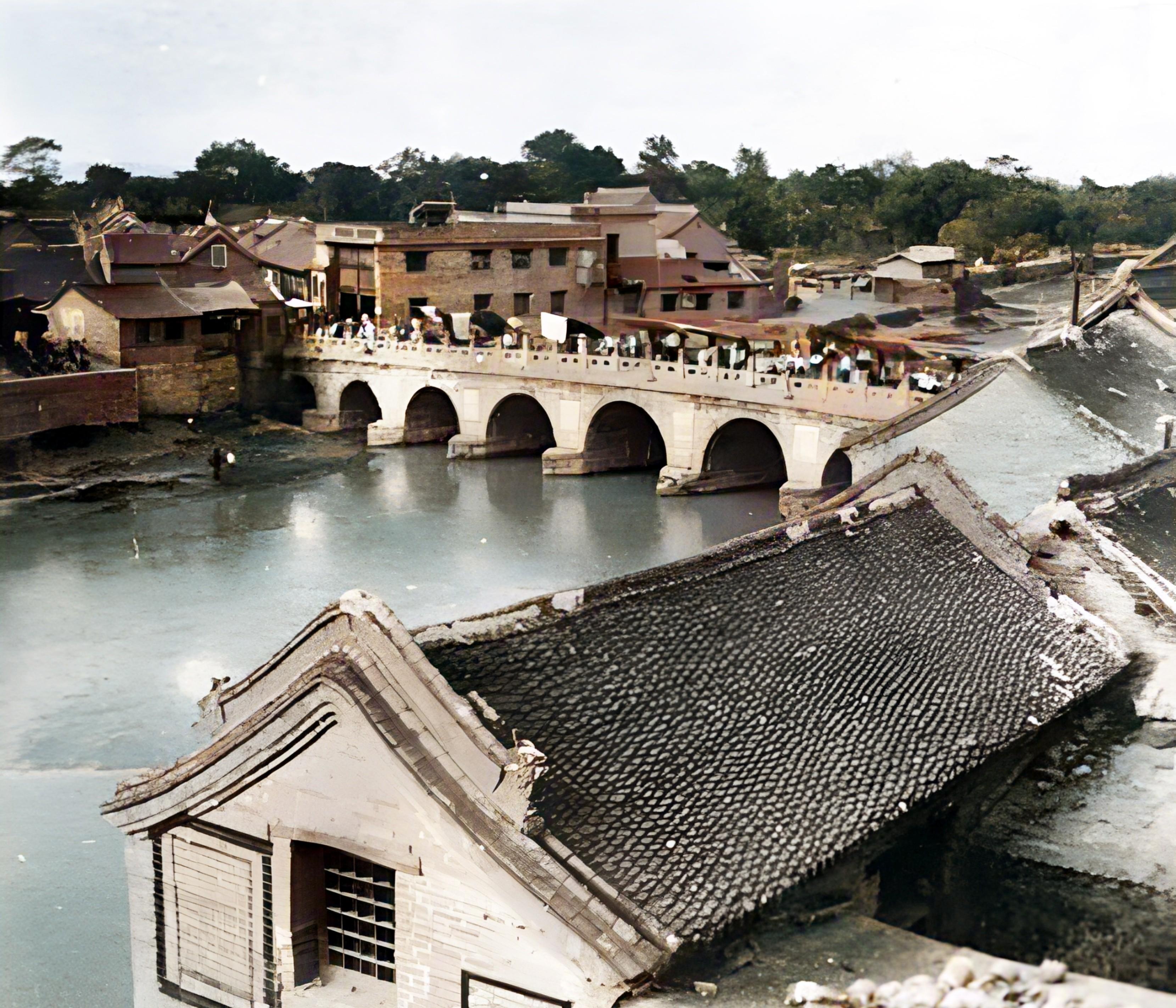 你见过40年代的新乡城貌吗?5座城门依旧矗立,日军炮楼造型独特