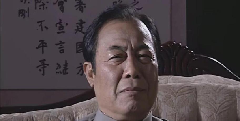 潜伏:知晓余则成真实身份,吴敬中为何选择不揭露?原来格外通情达理