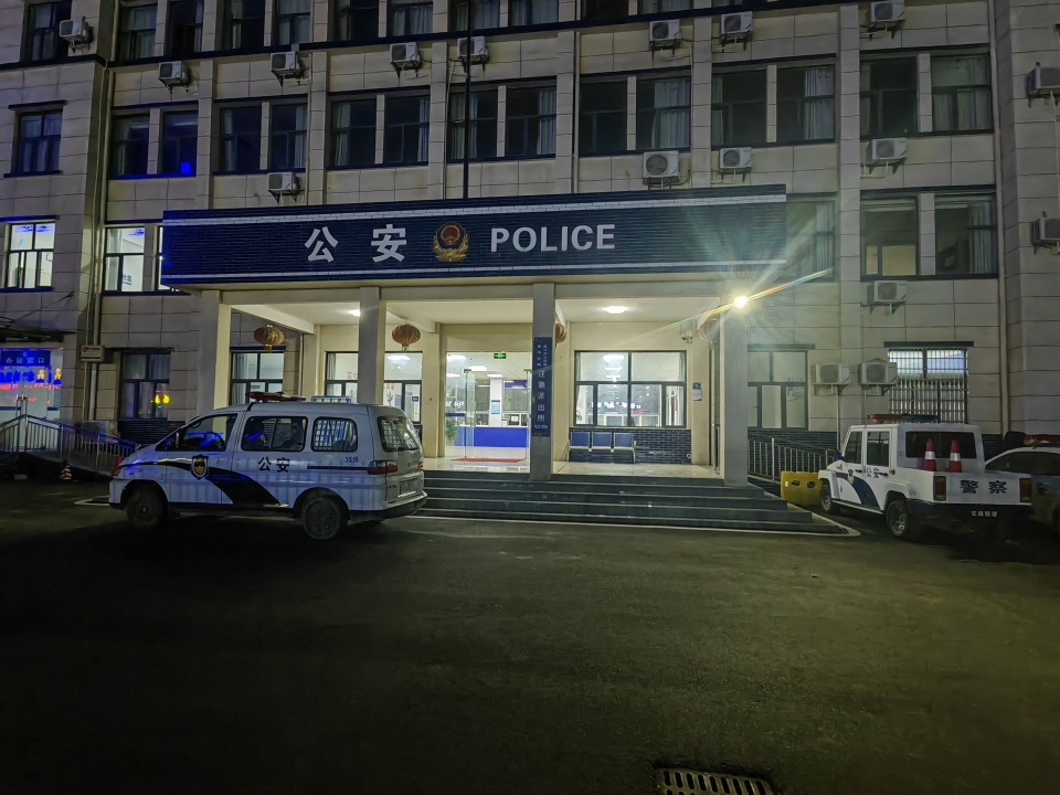 故事:妹妹半夜神秘失踪,20年里哥哥不断在梦里托梦:哥哥我好冷