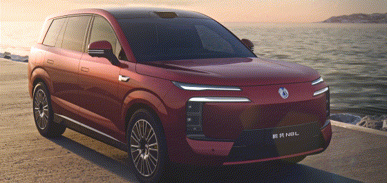 2025官宣！腾势N8L安全豪华SUV，副驾云端，冰箱热奶！-有驾