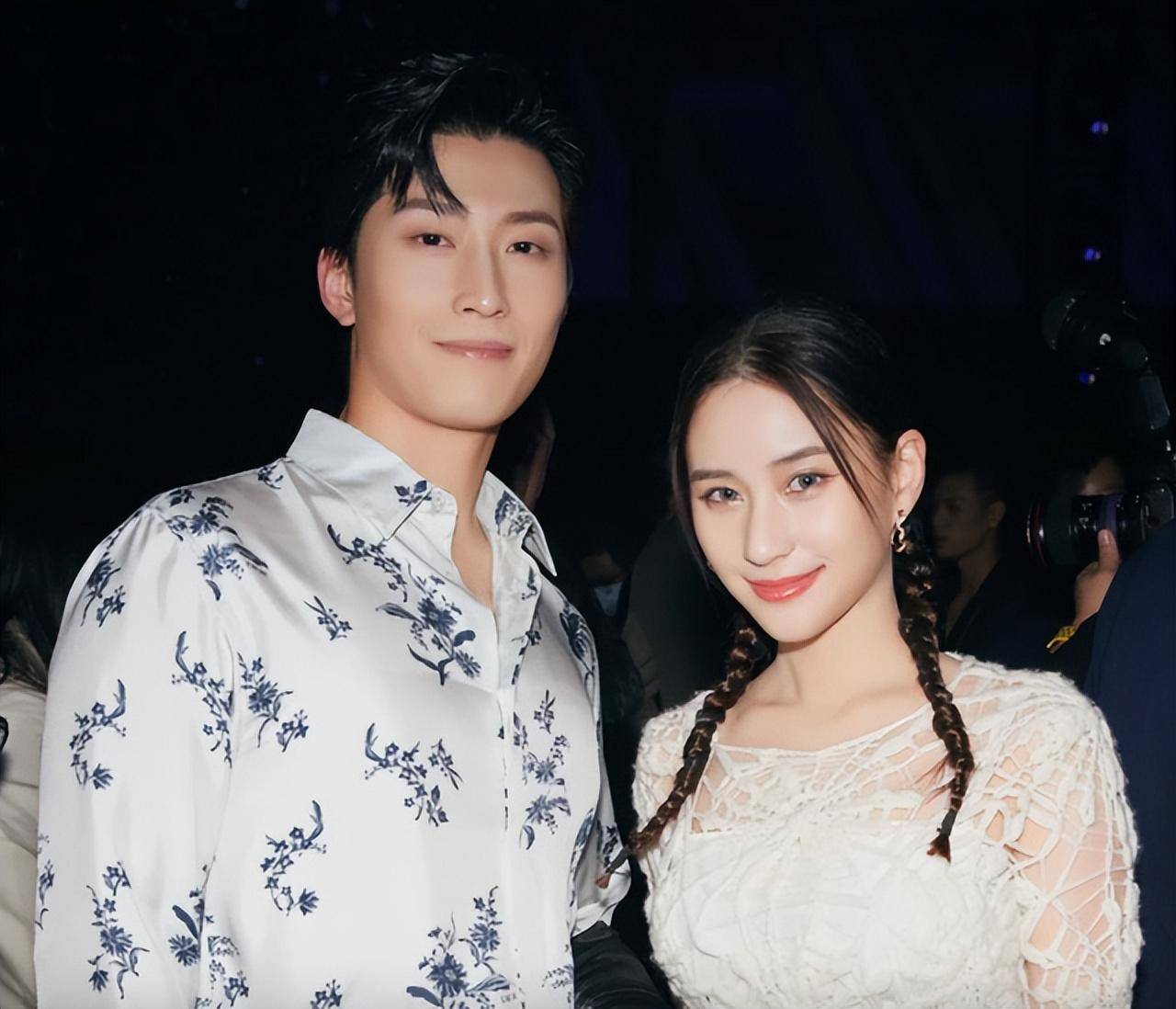 向太爆出窦骁债台高筑,8000万身家被挥霍干净,何超莲弟媳净身出户