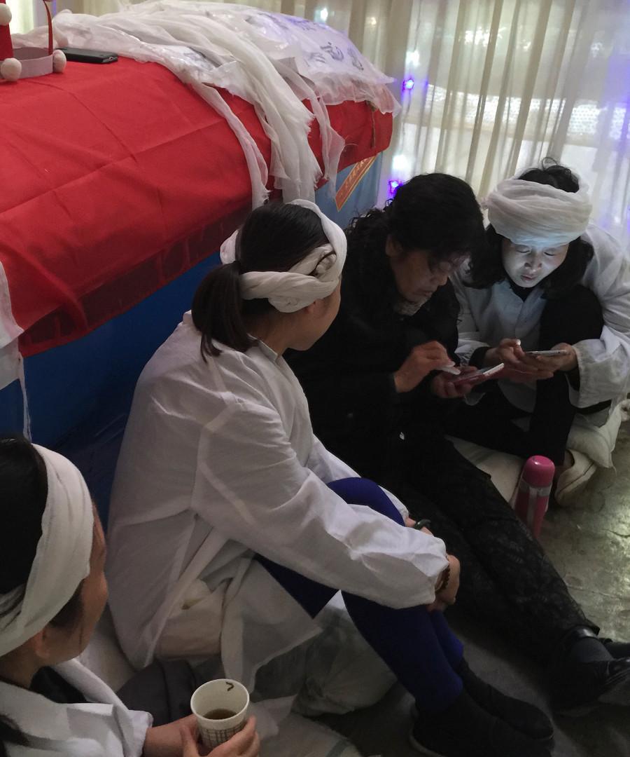 "守灵"的人员包括哪些?哪些人一定要守?哪些人可以选择守?