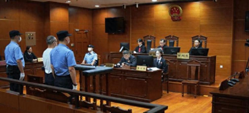 黑帮头目赵富强:祸乱上海十多年,落网后9名"保护伞"一起落马